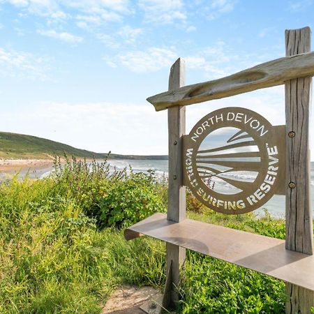 2 Middlecombe - Luxury Apartment At Byron Woolacombe, Only 4 Minute Walk To Woolacombe Beach! Zewnętrze zdjęcie